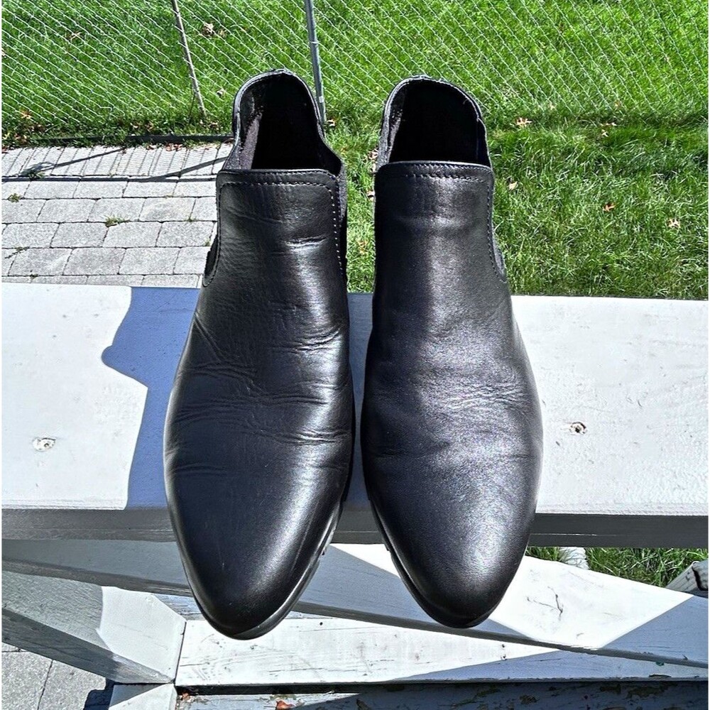The FLEXX Men’s Size 9 Black Leather Chelsea Ankle Boots Slip-On Elastic
